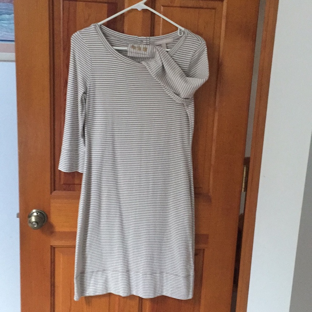 Banana Republic dress w/ gold tone button accents